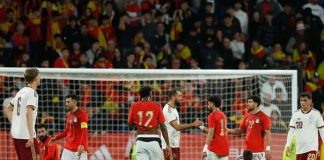 “Ko ne skače, taj je musliman”: FIFA žestoko kaznila Špance zbog uvreda navijača - featured image