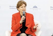 AMERIČKA SENATORICA BEZ DLAKE NA JEZIKU NAKON SREBRENICE: “Zabrinjava me kada SAD daju legitimitet snagama koje podrivaju Dejton…” - featured image