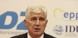 ČOVIĆ PRIPREMA PAKLEN PLAN NA ŠTETU BOŠNJAKA: HDZ BiH će u pregovorima zatražiti još jedno državno ministarstvo… ČOVIĆ PRIPREMA PAKLEN PLAN NA ŠTETU BOŠNJAKA: HDZ BiH će u pregovorima zatražiti još jedno državno ministarstvo… - featured image