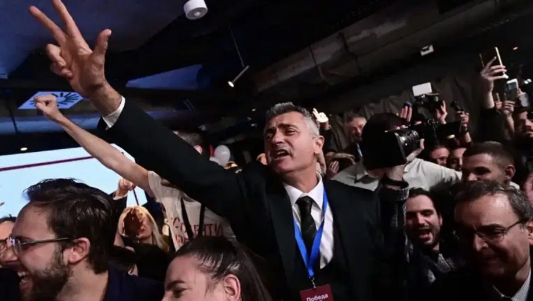 Ko je Ilija Srdanović, mogući premijer Srbije, kakav mu je odnos prema BiH, EU, NATO-u i gdje je ratovao ’90-ih - featured image Ko je Ilija Srdanović, mogući premijer Srbije, kakav mu je odnos prema BiH, EU, NATO-u i gdje je ratovao ’90-ih - featured image