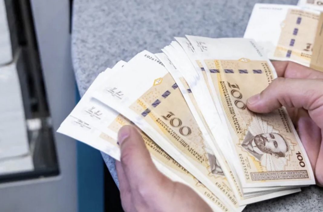 Lijepa vijest: Grad u BiH mladima dijeli 500 KM jednokratne pomoći - featured image Lijepa vijest: Grad u BiH mladima dijeli 500 KM jednokratne pomoći - featured image