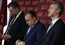 Nikšić poručio Konakoviću i Ćudić da Trojka više ne postoji, SDP želi koaliciju sa SDA Nikšić poručio Konakoviću i Ćudić da Trojka više ne postoji, SDP želi koaliciju sa SDA - featured image
