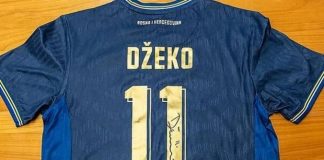 HUMANOST NA DJELU: Džekin oproštajni dres prodat za čak… - featured image