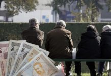 Lijepe vijesti za desetine hiljada penzionera u BiH: Dodatak u iznosu od 14 KM za godinu staža Lijepe vijesti za desetine hiljada penzionera u BiH: Dodatak u iznosu od 14 KM za godinu staža - featured image