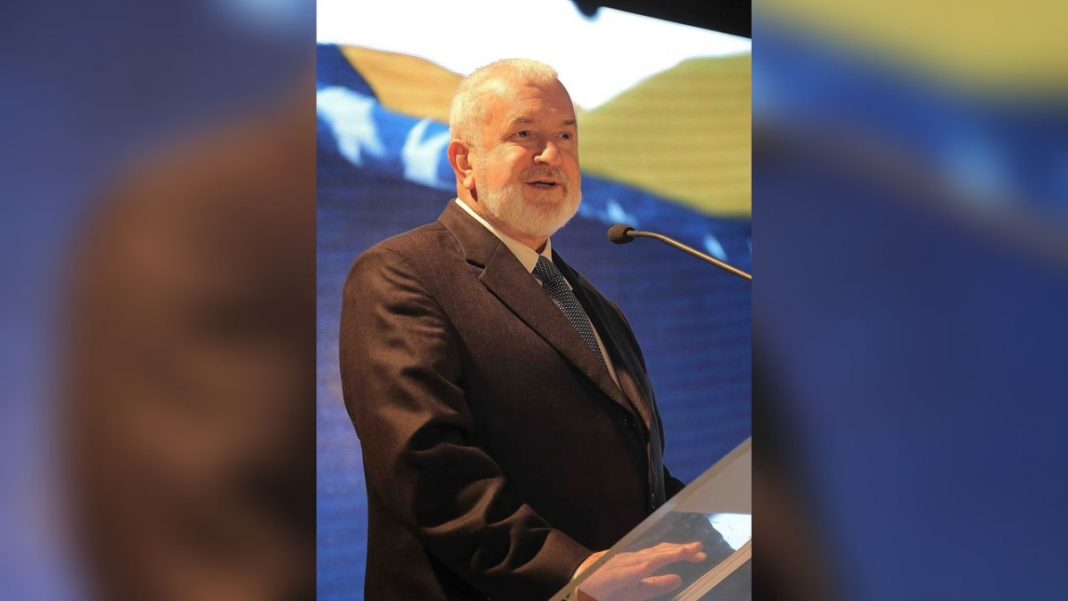 Cerić odgovorio Dodiku: ‘Islam nije pozornica za tvoje gluposti’ - featured image