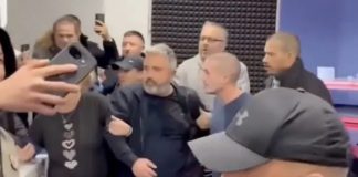Glavnog urednika Informera izveli iz zgrade, postavljali mu jedno pitanje - featured image
