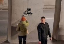 Nakon pobjede Studentske liste: Prekrečen mural Ratka Mladića, širom Srbije uklonjeni grafiti SNS-a - featured image