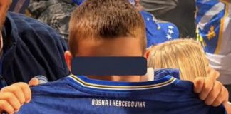NAUČILI AJETUL-KURSIJJU, OTIŠLI NA DŽEKINU POSLJEDNJU UTAKMICU, A ONDA IM SE DESILO ČUDO: Dječaci Hamza i Zejd dobili posebnu uspomenu za cijeli život NAUČILI AJETUL-KURSIJJU, OTIŠLI NA DŽEKINU POSLJEDNJU UTAKMICU, A ONDA IM SE DESILO ČUDO: Dječaci Hamza i Zejd dobili posebnu uspomenu za cijeli život - featured image
