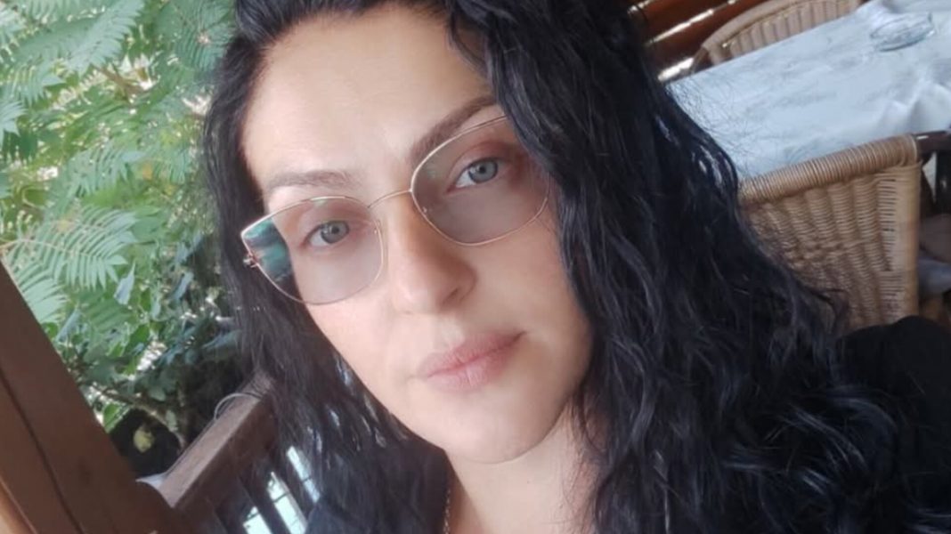 Emira iz Zavidovića treba našu pomoć: Za inzulinsku pumpu potrebno gotovo 10.000 KM - featured image Emira iz Zavidovića treba našu pomoć: Za inzulinsku pumpu potrebno gotovo 10.000 KM - featured image