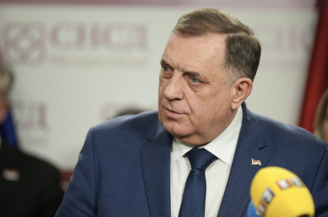 “MISLIM DA OVDJE NEĆE BITI…”: Vehid Šehić otvorio pitanje koje bi moglo izazvati nove političke potrese - featured image “MISLIM DA OVDJE NEĆE BITI…”: Vehid Šehić otvorio pitanje koje bi moglo izazvati nove političke potrese - featured image