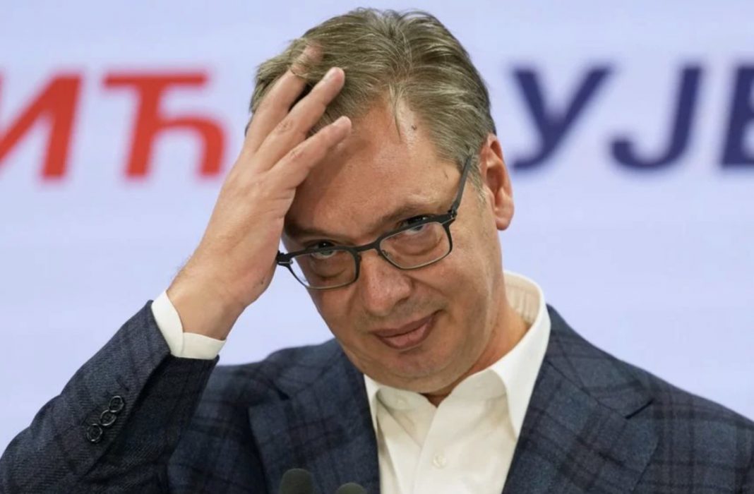 Zbog podrške Vučiću traže protjerivanje poznatog fudbalera iz Srbije u BiH: Njega preko Drine odmah - featured image Zbog podrške Vučiću traže protjerivanje poznatog fudbalera iz Srbije u BiH: Njega preko Drine odmah - featured image