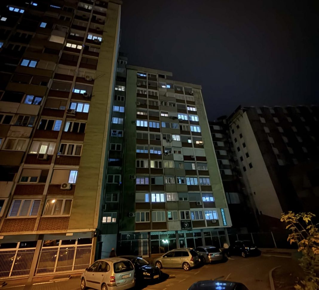 BRAVO ZA ZENIČKU POLICIJU: Usred noći stigli za nekoliko minuta i pomogli starijoj ženi - featured image BRAVO ZA ZENIČKU POLICIJU: Usred noći stigli za nekoliko minuta i pomogli starijoj ženi - featured image