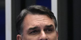 Flávio Bolsonaro govori u brazilskom Senatu, arhivska fotografija iz septembra 2026.
