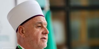 Reisul-ulema Kavazović: “Svim muslimanima i muslimankama čestitam izbor novog reisul-uleme” Reisul-ulema Kavazović: "Svim muslimanima i muslimankama čestitam izbor novog reisul-uleme" - featured image