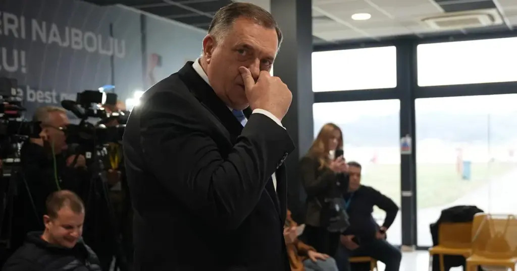 Milorad Dodik je na sve spreman: Pogledajte šta će sada uraditi da bi ostao u politici! - featured image Milorad Dodik je na sve spreman: Pogledajte šta će sada uraditi da bi ostao u politici! - featured image