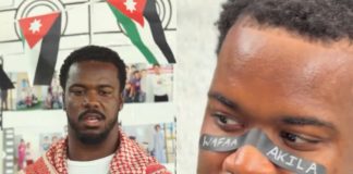 Uprkos kaznama NFL-a, igrač Houstona ne odustaje: Na utakmici odao počast palestinskoj djevojčici Uprkos kaznama NFL-a, igrač Houstona ne odustaje: Na utakmici odao počast palestinskoj djevojčici - featured image