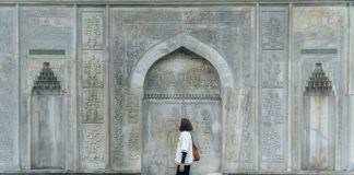 Islam ispred nauke: Zašto vodu nije zdravo piti stojeći? Islam ispred nauke: Zašto vodu nije zdravo piti stojeći? - featured image