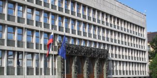 Slovenci danas izlaze na četiri referenduma: Jedno pitanje tiče se državljana BiH Slovenci danas izlaze na četiri referenduma: Jedno pitanje tiče se državljana BiH - featured image
