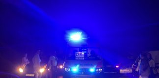 Tragična nesreća u BiH: Maloljetnik izgubio život nakon pada s automobila - featured image